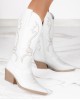 Ilgaauliai kaubojiški batai „Madilyn White“